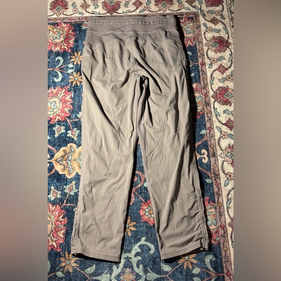Lululemon Dance Studio pants - Picture 3 of 8